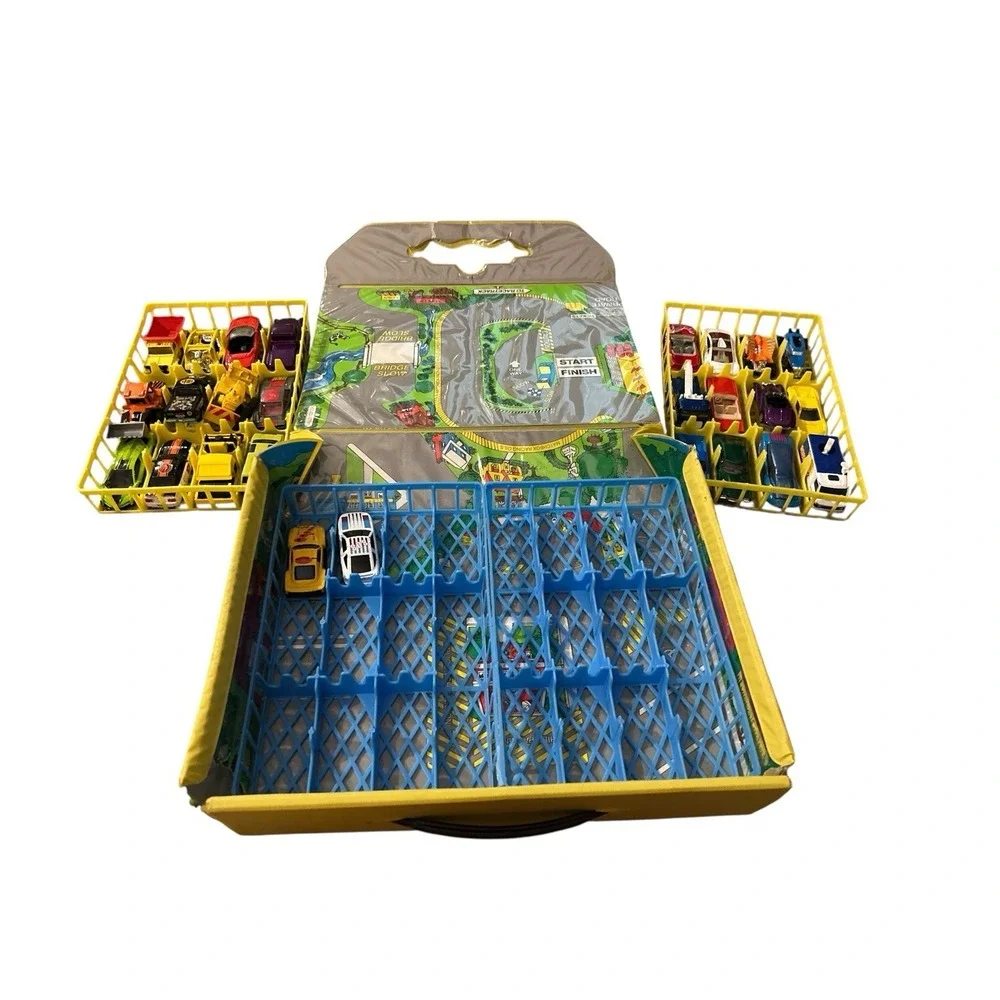 Vintage Matchbox‎ Case And 26 Cars Mostly All Vintage 90's